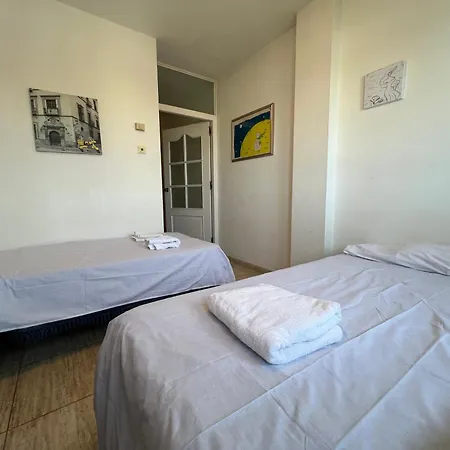 En Puerto Con Terraza Y Vistas Al Mar * بلاتجا ذارو